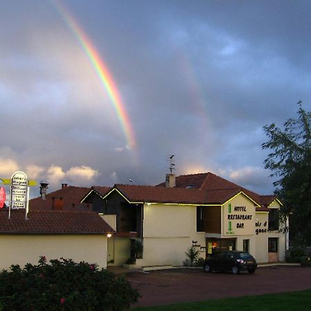 Le Relais D'Etagnac Hotell Exteriör bild