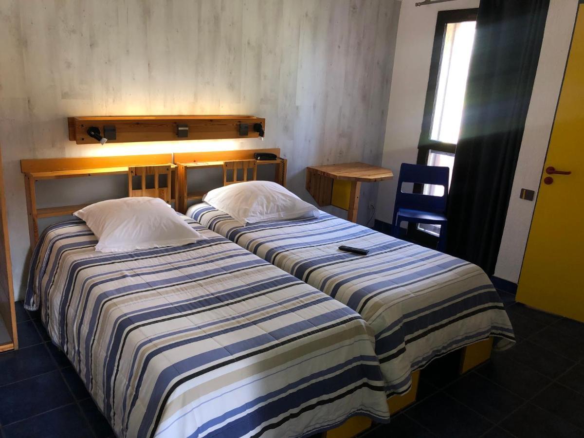 Le Relais D'Etagnac Hotell Exteriör bild